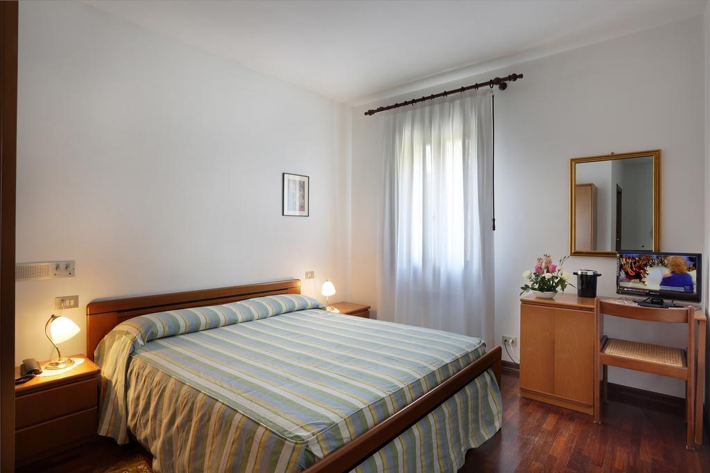Volpara Hotel 2*